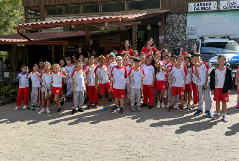Os alunos do 3º ano viveram uma experiência incrível durante a visita ao Zoo da Montanha, em Marechal Floriano!