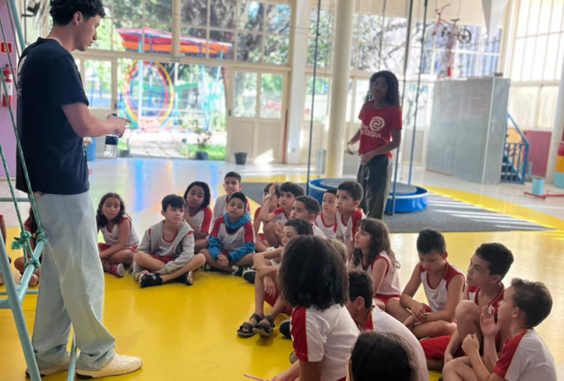 Hoje foi dia de aprender fora da sala de aula!