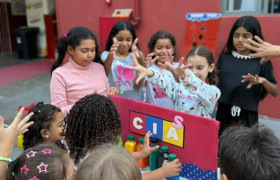 Na Festa do Pijama da Escola Íntegra, aprender também faz parte da diversão! 🚀❤️